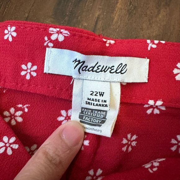 NWOT MADEWELL Red Wrap Mini Skirt in Bandana Flower - Picture 9 of 12